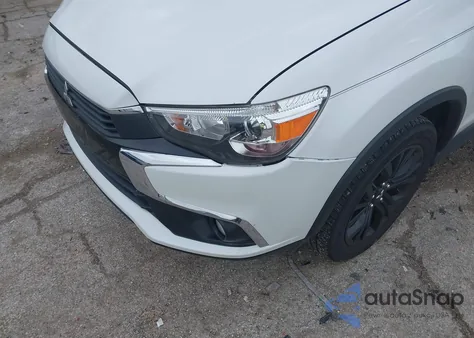 2017 Mitsubishi Outlander Sport Es z USA, uszkodzony, nr VIN JA4AR3AU8HZ039420